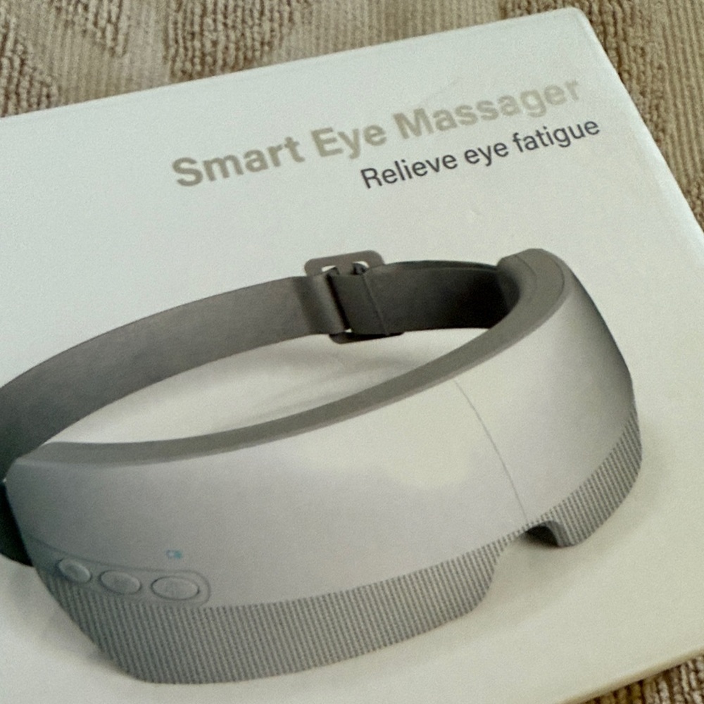 Smart Eye Massager - white and grey New in box - Picture 5 of 8